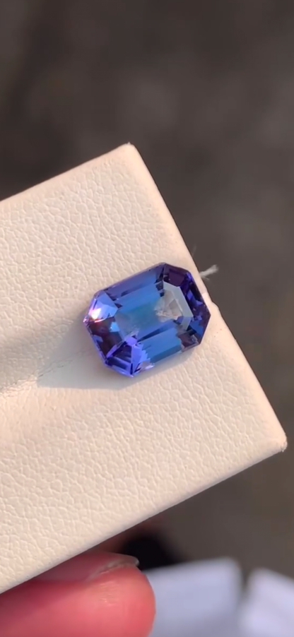 Tanzanite Mineral Specimen 3.89 Carats